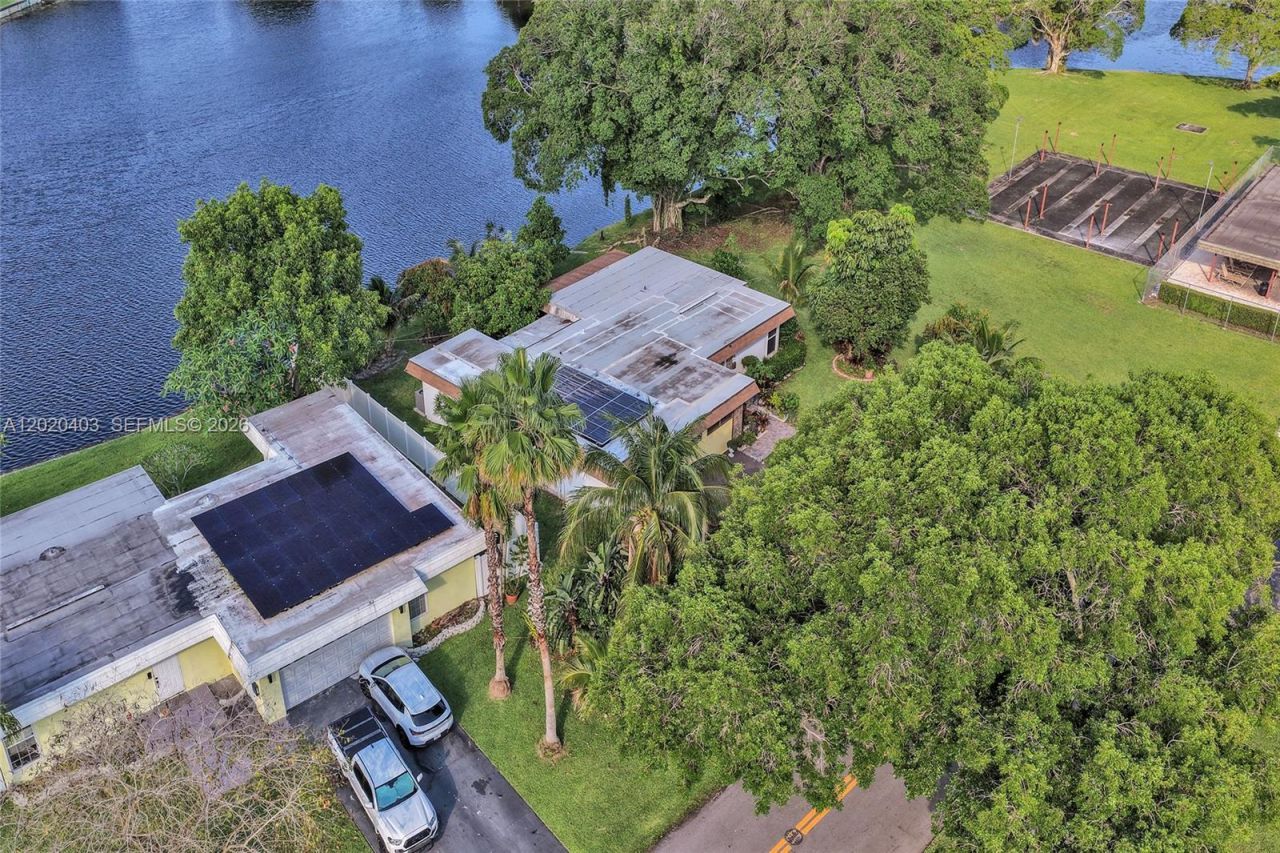 6408 NW 72nd Ave , Tamarac, FL 33321 Photo