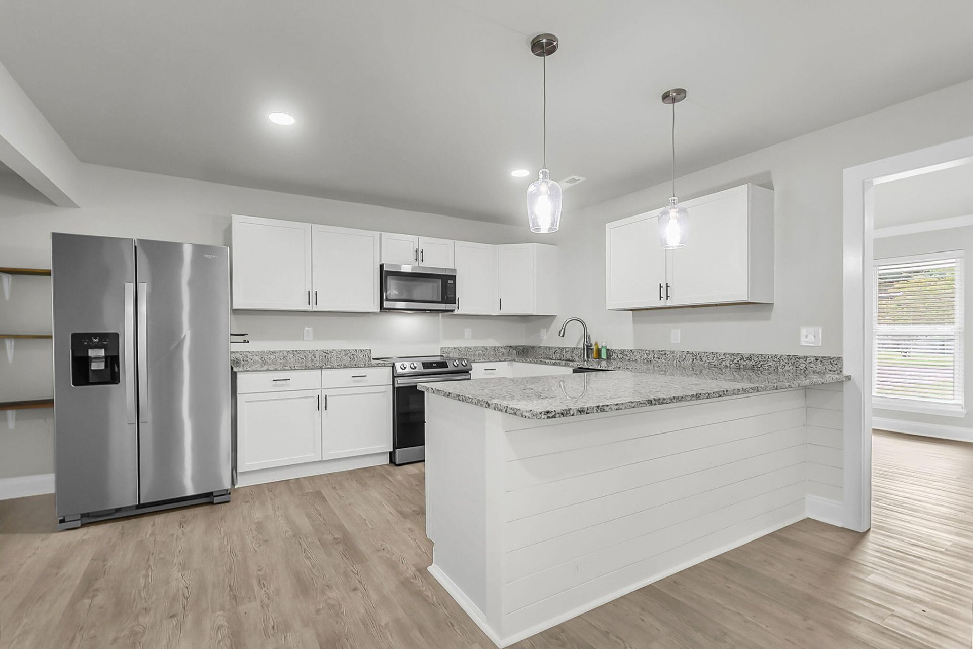 109 Camellia Road Photo 11