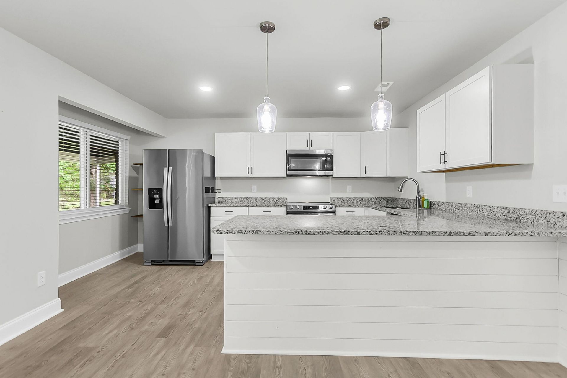 109 Camellia Road Photo 12