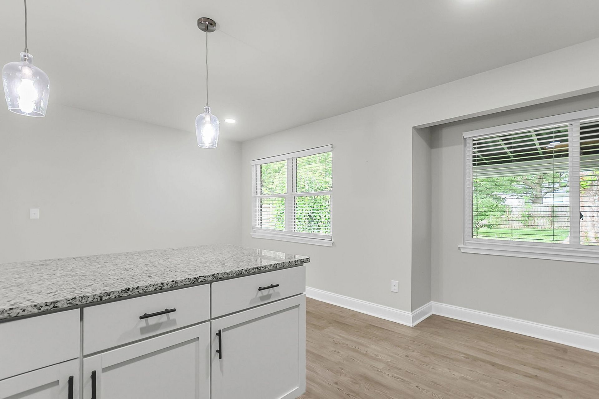109 Camellia Road Photo 14