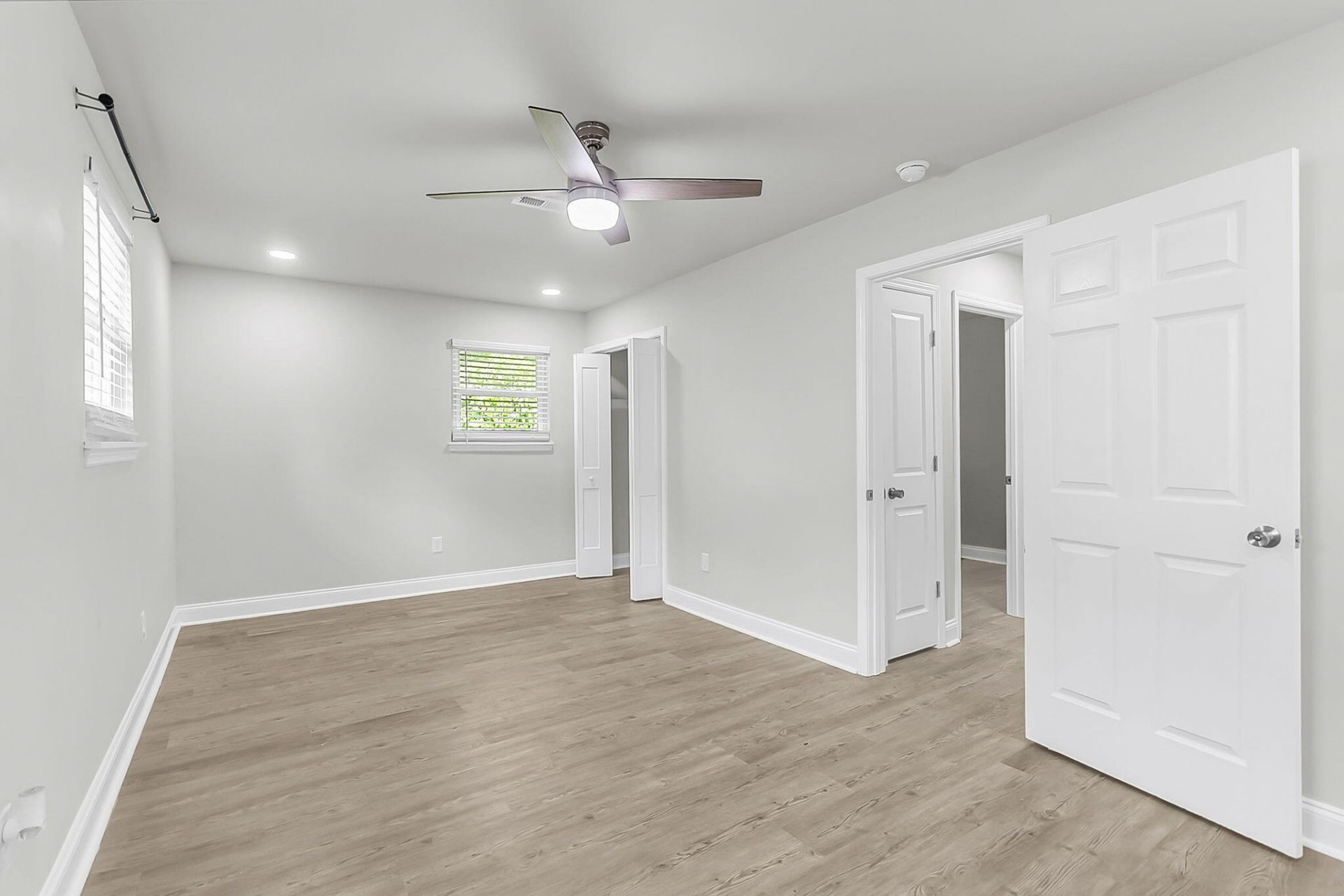 109 Camellia Road Photo 18