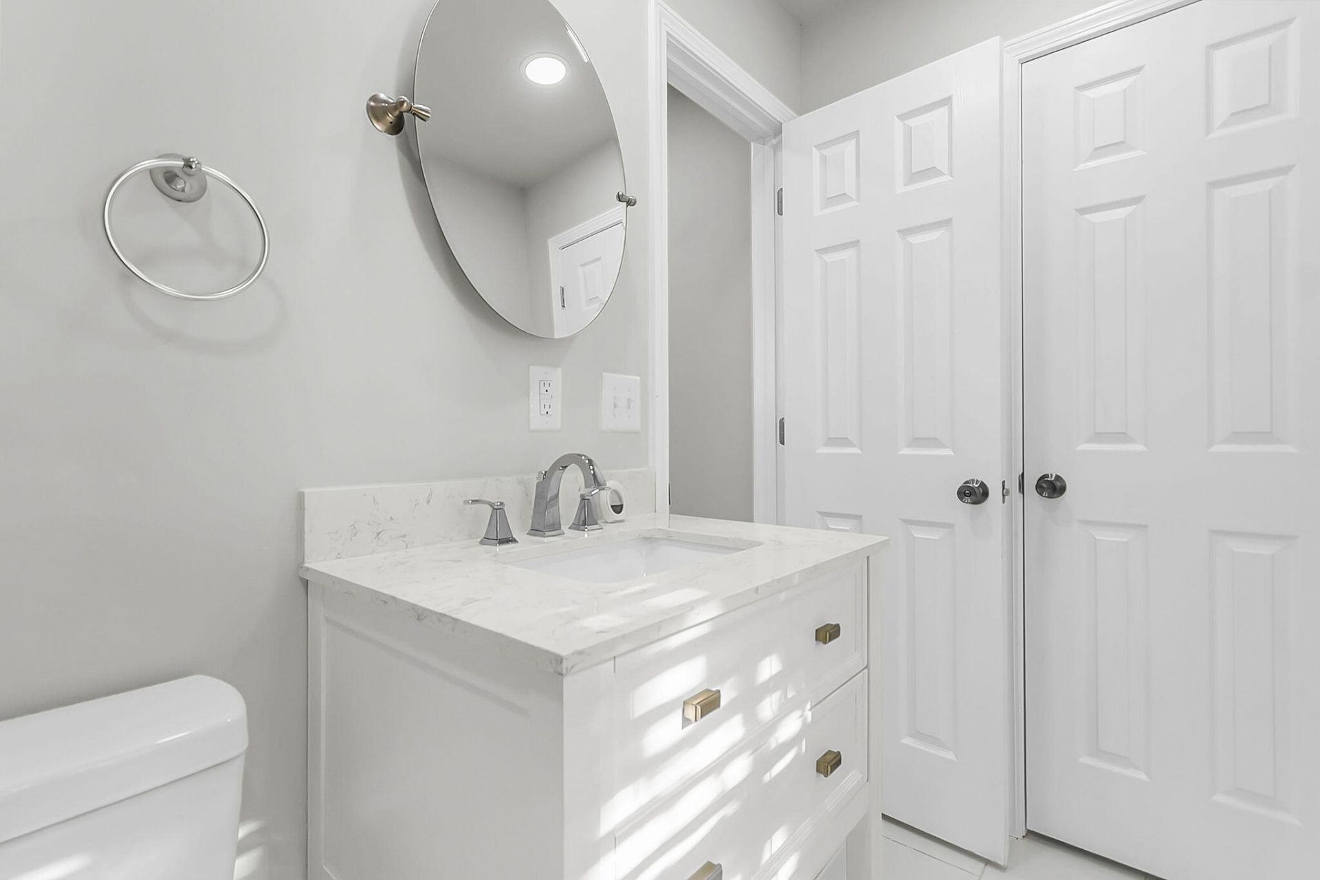 109 Camellia Road Photo 20