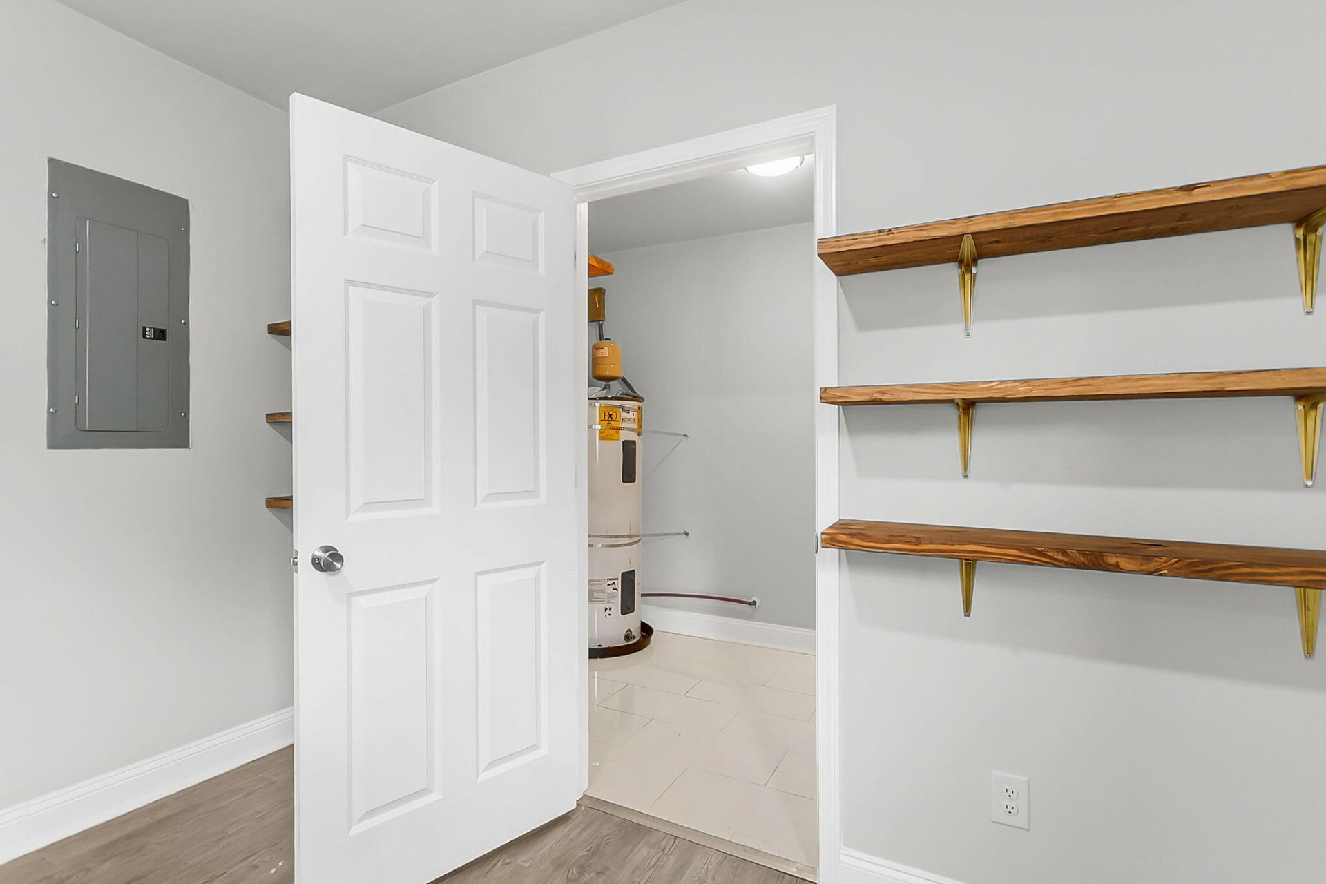 109 Camellia Road Photo 30