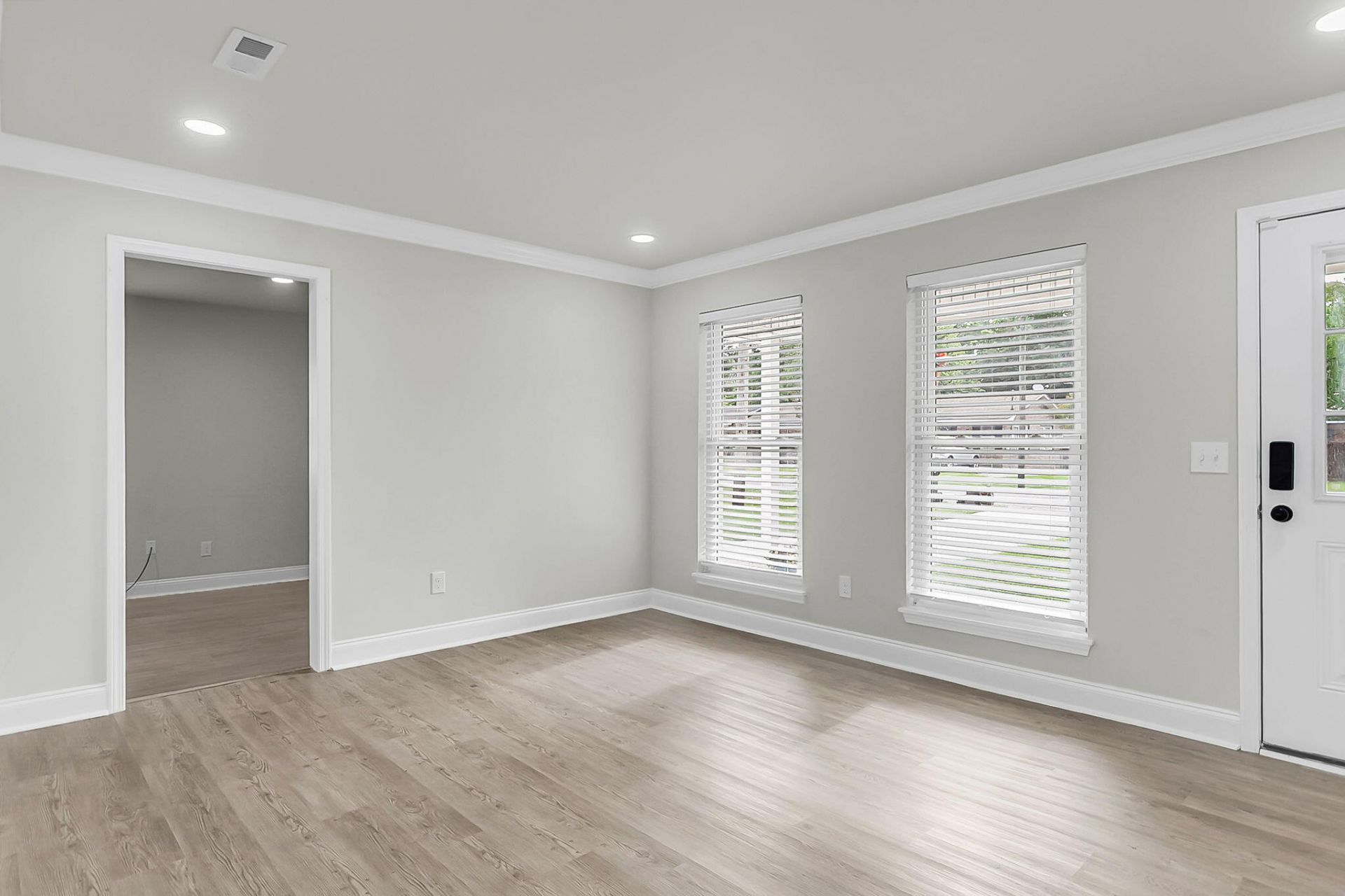 109 Camellia Road Photo 8