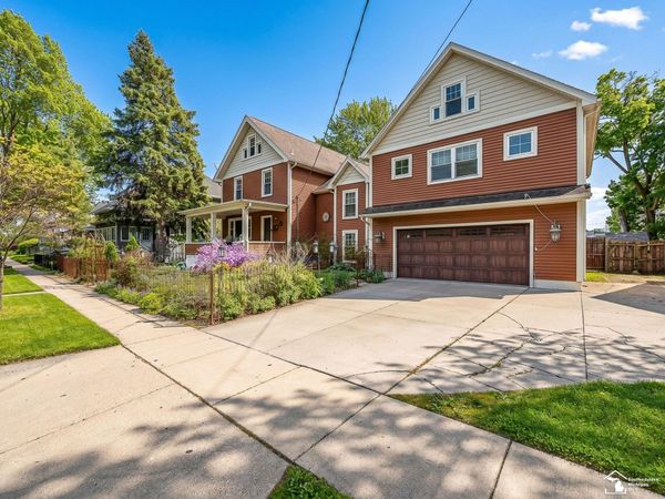 404 E Elm Avenue, Monroe, MI 00000