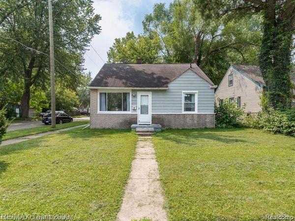 24601 STANFORD Street, Dearborn Heights, MI 48125
