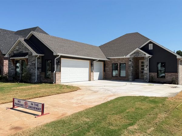 2322 E 134th Circle, Jenks, OK 74008
