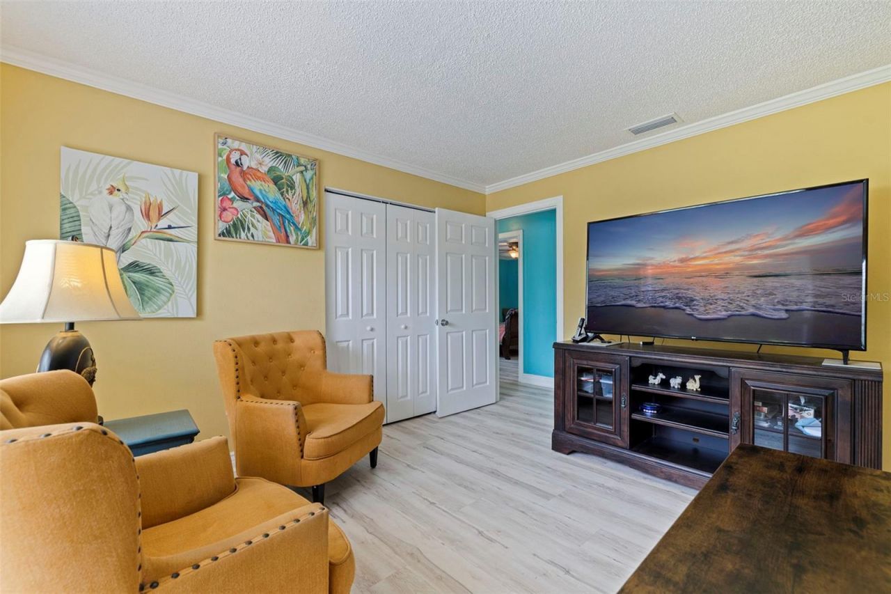 201 58th Avenue S, Saint Petersburg, FL 33705 Photo
