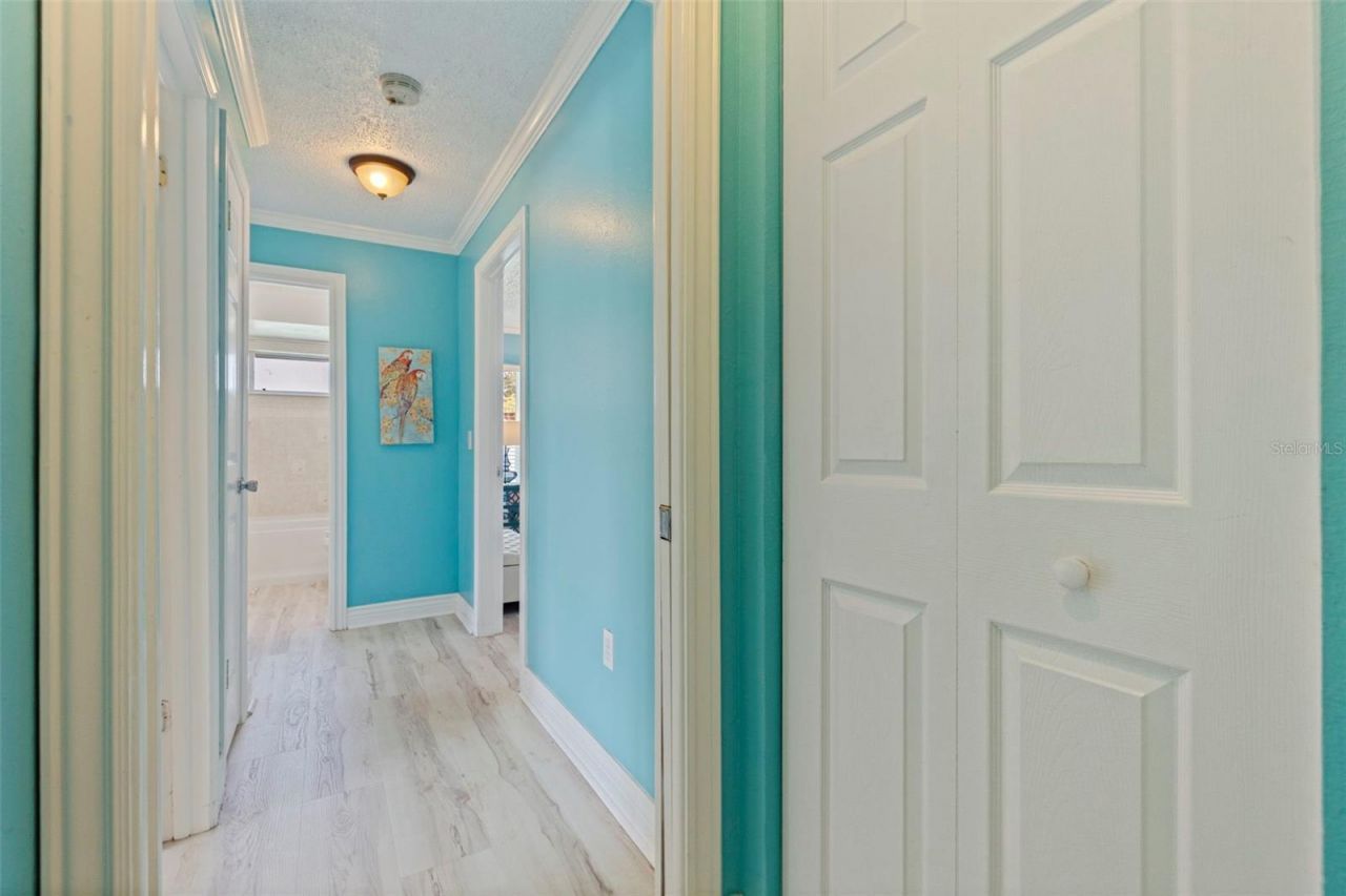 201 58th Avenue S, Saint Petersburg, FL 33705 Photo
