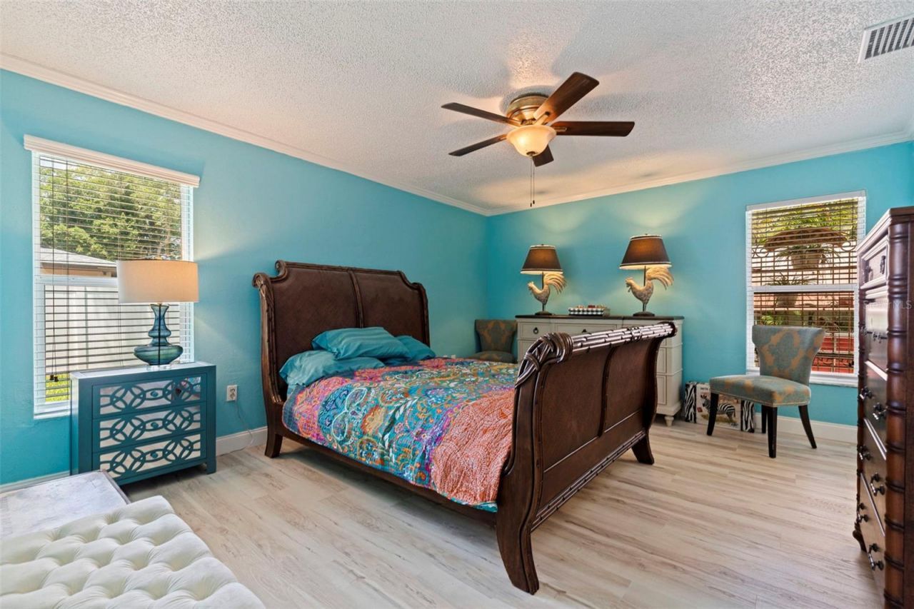 201 58th Avenue S, Saint Petersburg, FL 33705 Photo