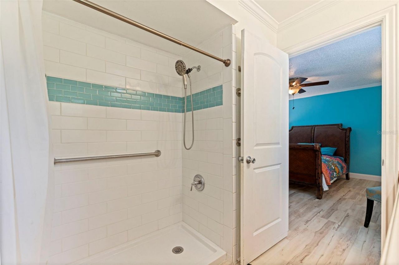 201 58th Avenue S, Saint Petersburg, FL 33705 Photo
