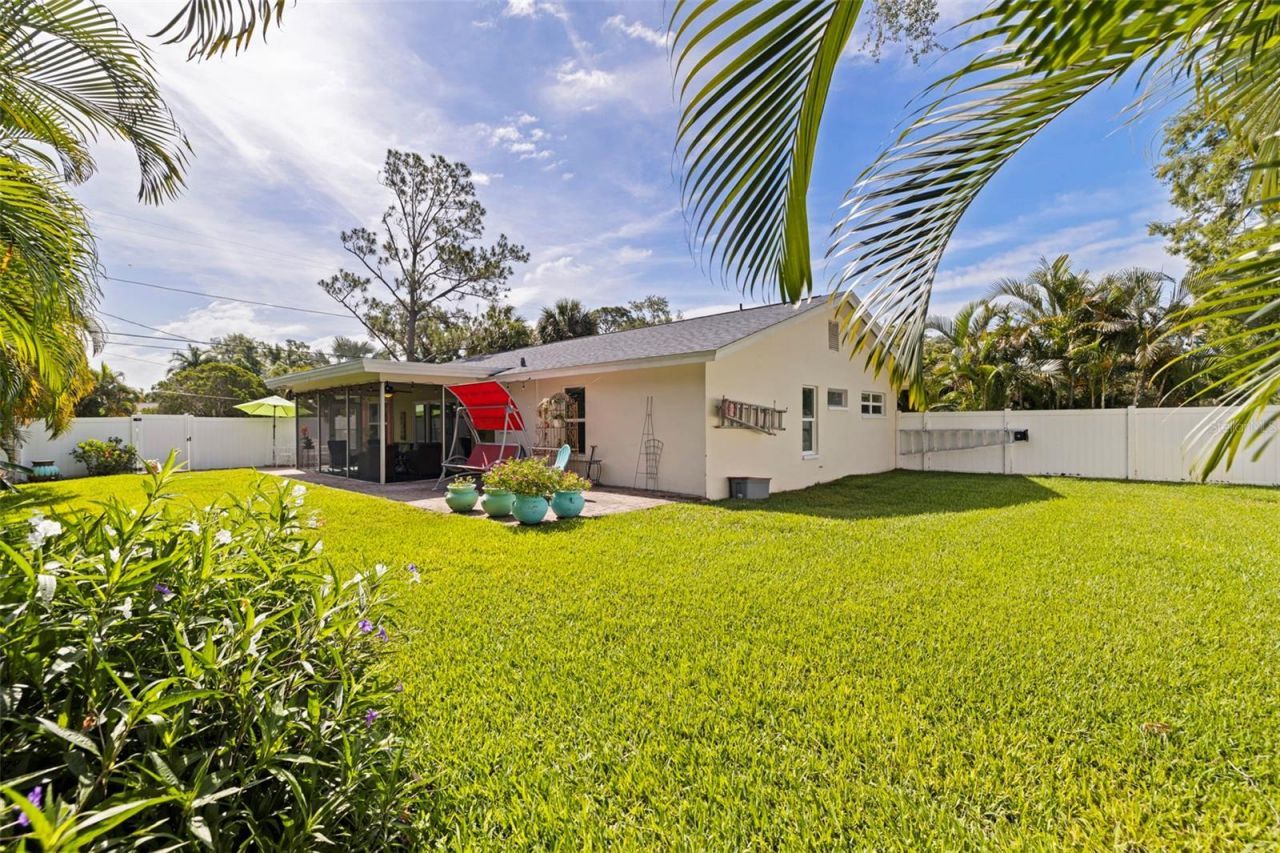 201 58th Avenue S, Saint Petersburg, FL 33705 Photo