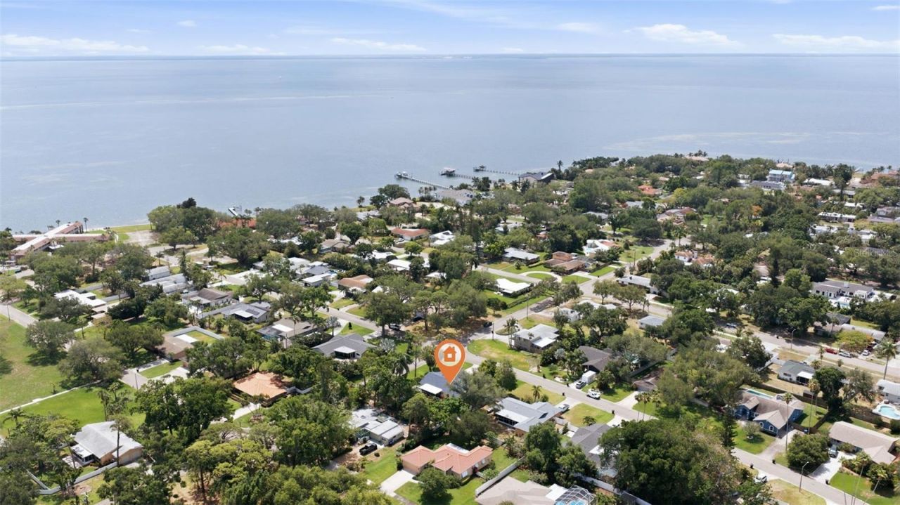 201 58th Avenue S, Saint Petersburg, FL 33705 Photo
