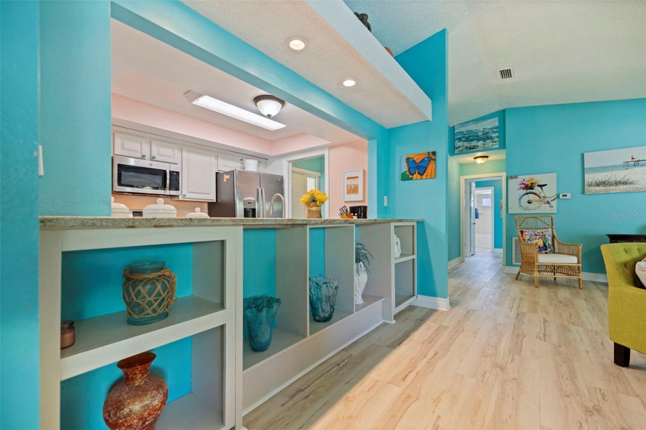 201 58th Avenue S, Saint Petersburg, FL 33705 Photo