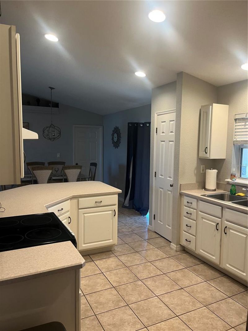 12474 SE 100th Court , Belleview, FL 34420 Photo