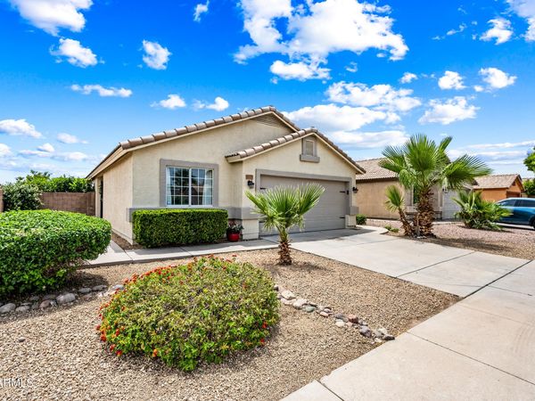 3223 W SALTER Drive, Phoenix, AZ 85027