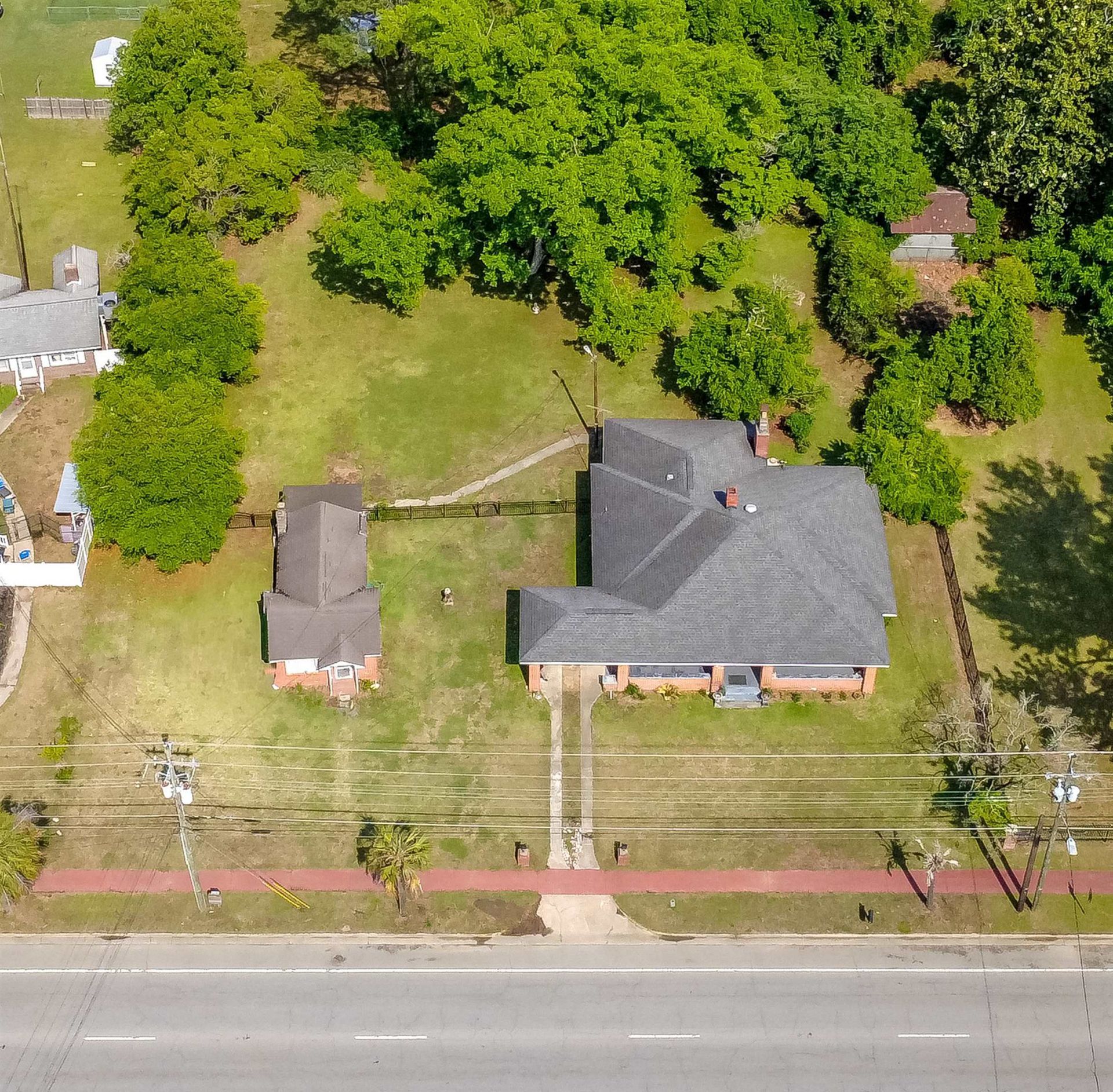 305 N Main St. Photo 36