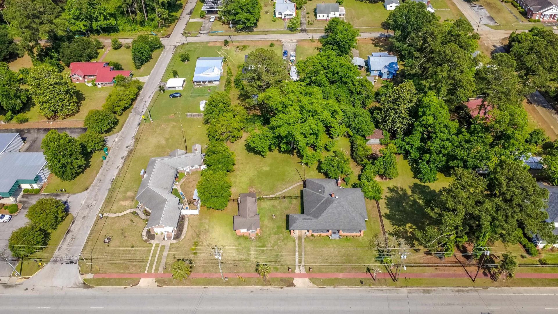 305 N Main St. Photo 37