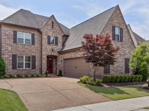 10085 WINDING CROSS LN, Collierville, TN 38017