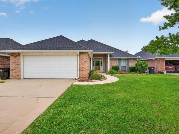 116 Willow Lake Boulevard , Bossier City, LA 71111