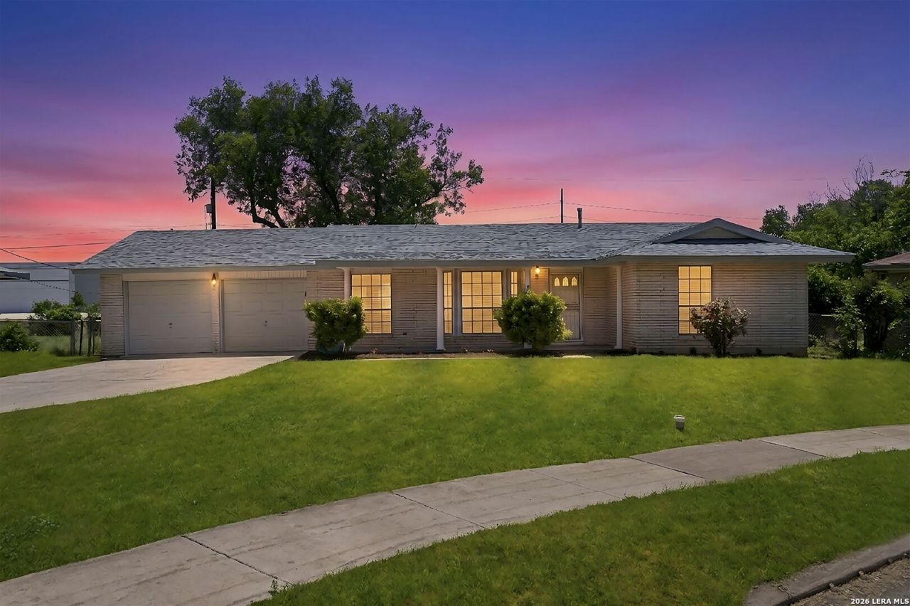 722 Knotty Oak Trail, San Antonio, TX 78220 Main Photo
