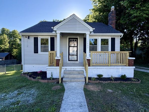1602 Columbia Ave , Columbia, TN 38401