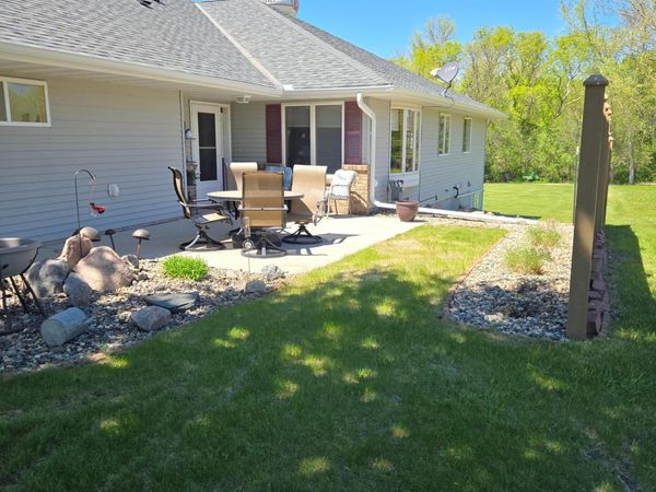 105 Sellards Avenue , Dassel, MN 55325