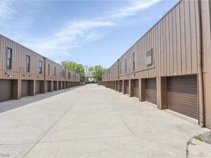 33803 Electric Boulevard, Unit C22, Avon Lake, OH 44012 Photo 2
