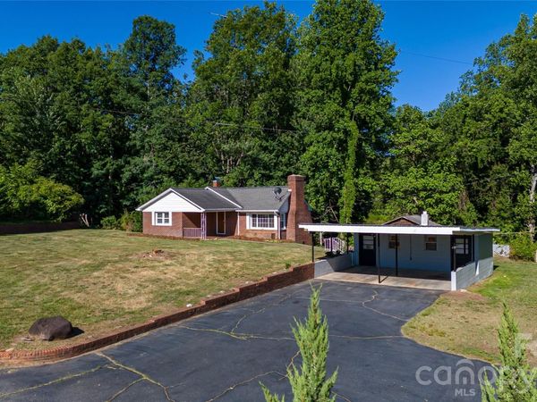 3036 Flat Gap Road , Valdese, NC 28690