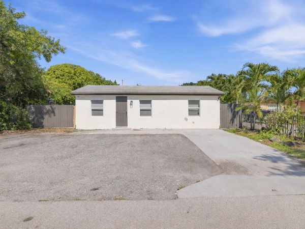 1152 Sunset Road, West Palm Beach, FL 33406