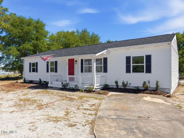 93 Riegel Drive, Hubert, NC 28539