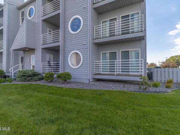 158 Clinton Reef Drive , Port Clinton, OH 43452