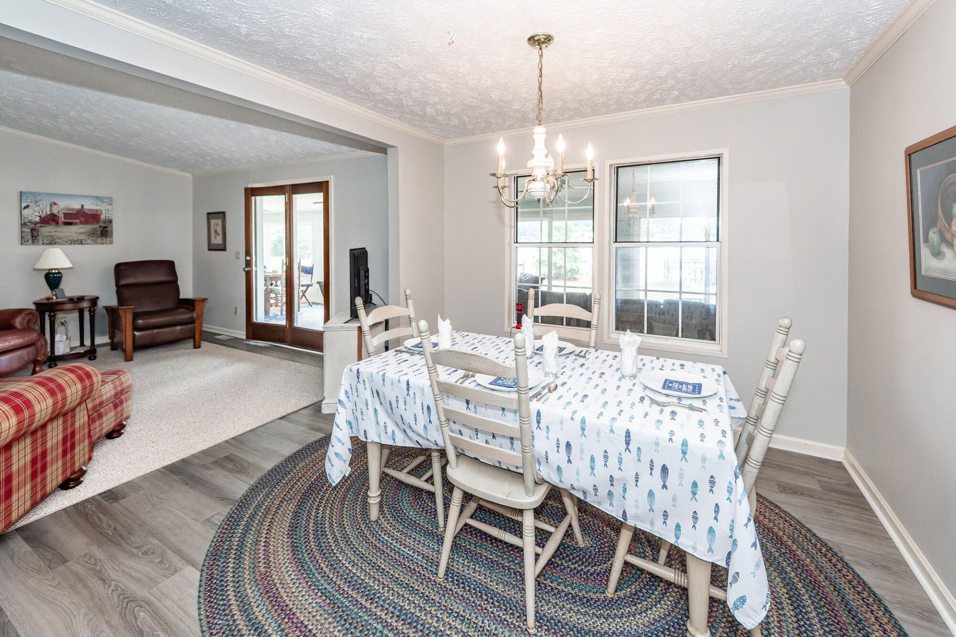 1529 Waters Edge Drive Photo 13