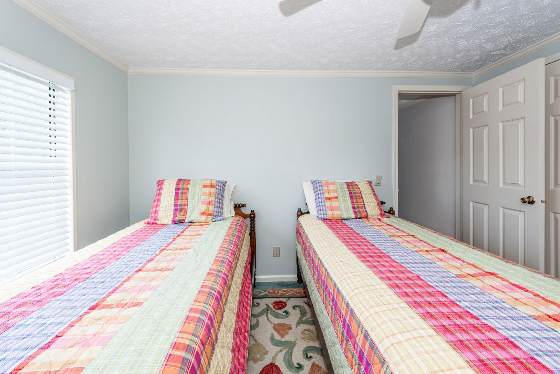 1529 Waters Edge Drive Photo 36