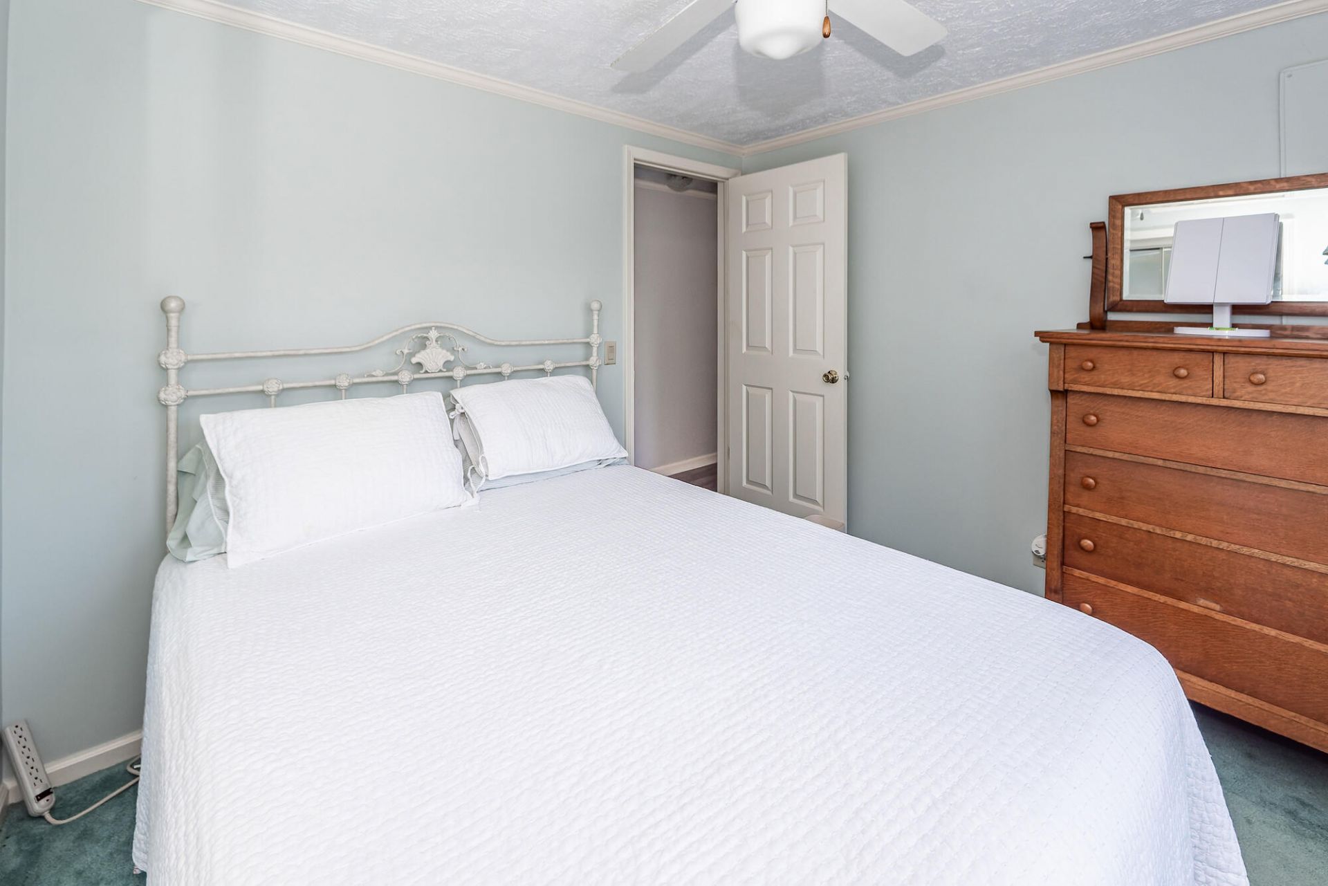 1529 Waters Edge Drive Photo 41