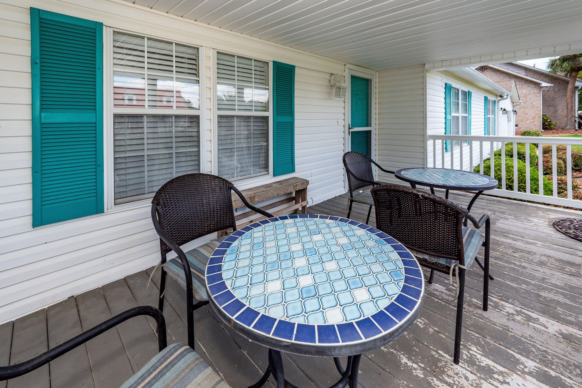 1529 Waters Edge Drive Photo 5