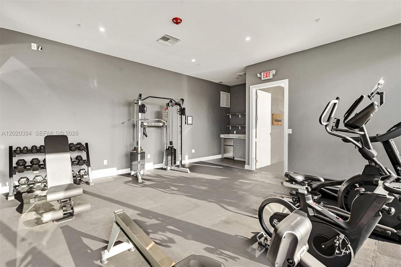 2100 Miami Rd , Unit 401, Fort Lauderdale, FL 33316 Photo