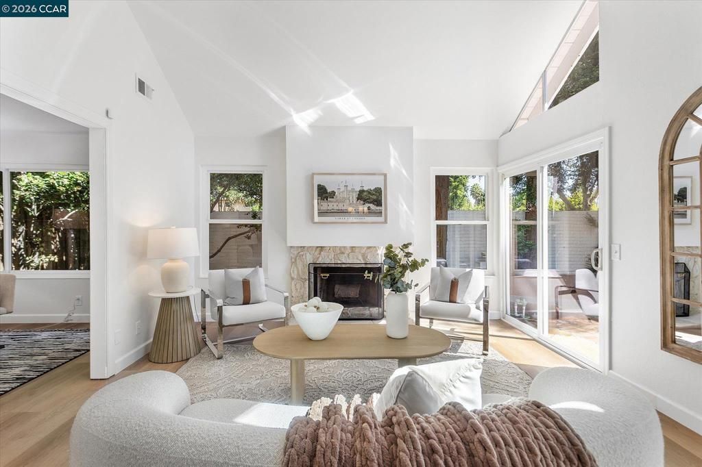 2407 Bay Meadows Cir, Pleasanton, CA 94566 Main Photo