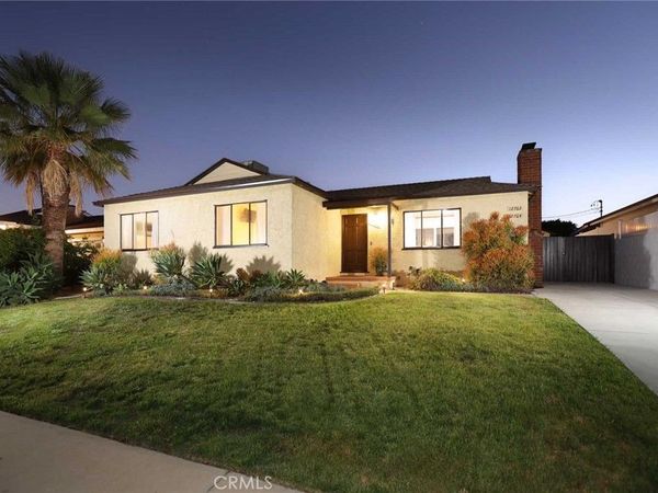12762 Willard Street , North Hollywood, CA 91605