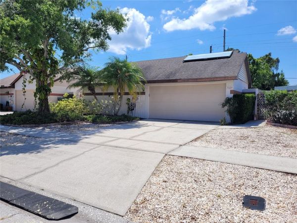 7125 SILVERMILL DRIVE , TAMPA, FL 33635