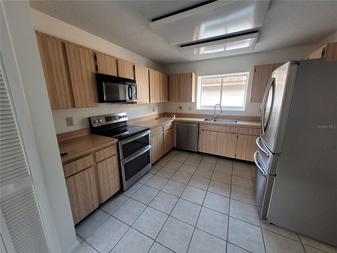 7125 Silvermill Drive, Tampa, FL 33635 Photo