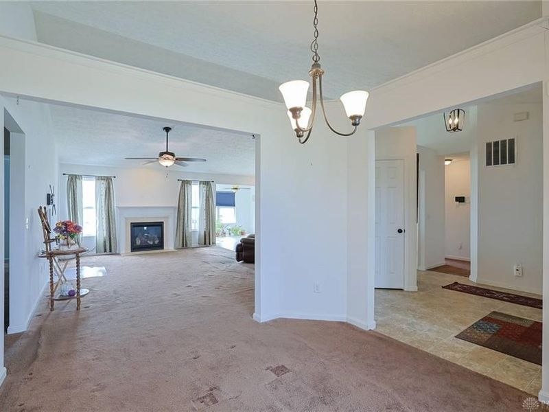 4281 Bergamot Drive, Tipp City, OH 45371 Photo 12