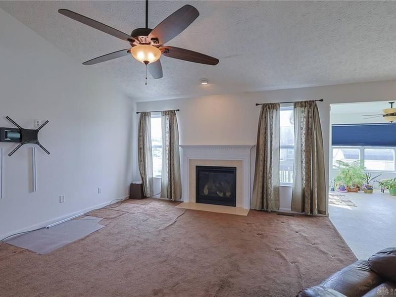 4281 Bergamot Drive, Tipp City, OH 45371 Photo 9