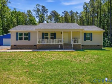 93 Faraway Road, Saluda, VA 23149