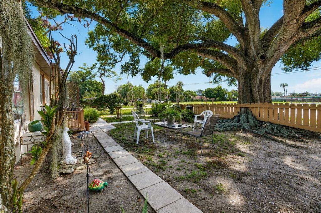 2666 12th Avenue, Vero Beach, FL 32960 Photo