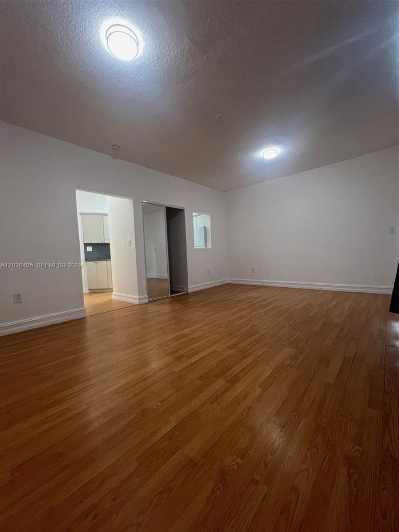 820 Euclid Ave , Unit 303, Miami Beach, FL 33139 Photo