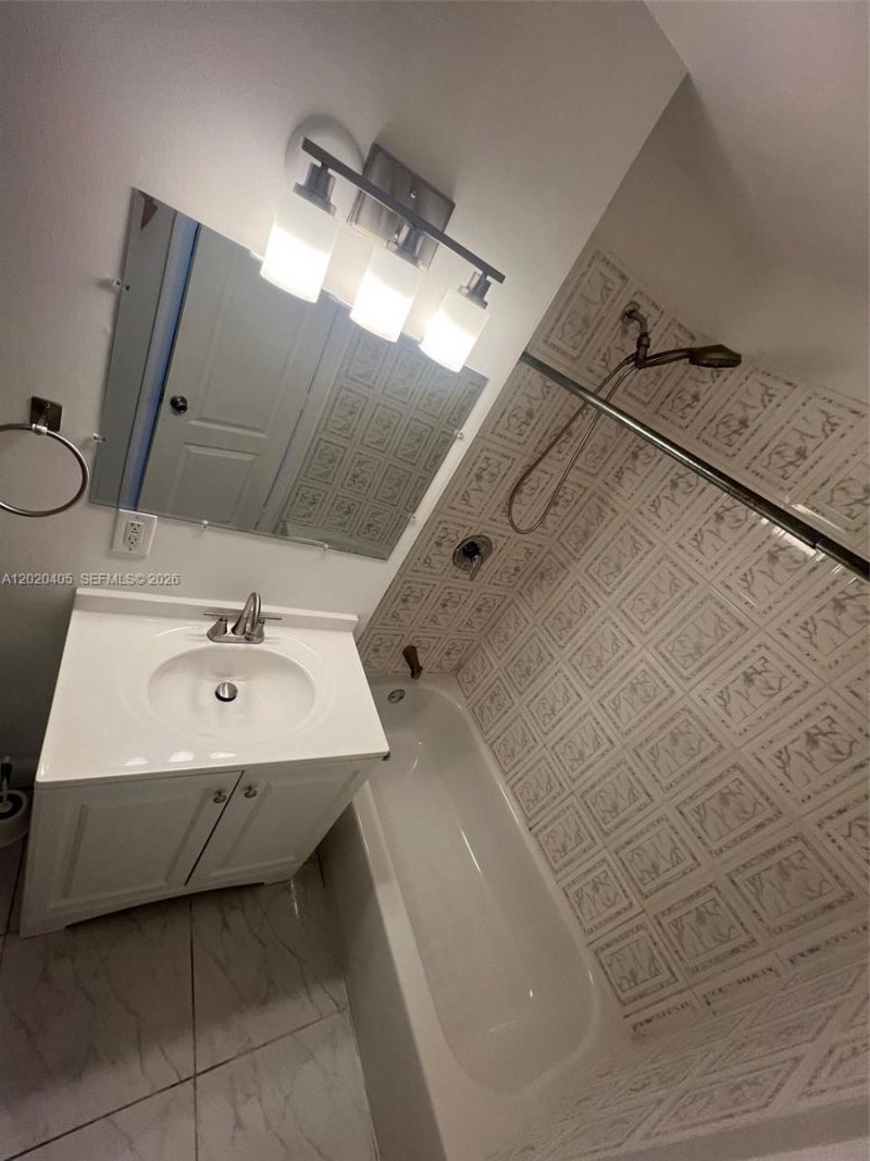 820 Euclid Ave , Unit 303, Miami Beach, FL 33139 Photo