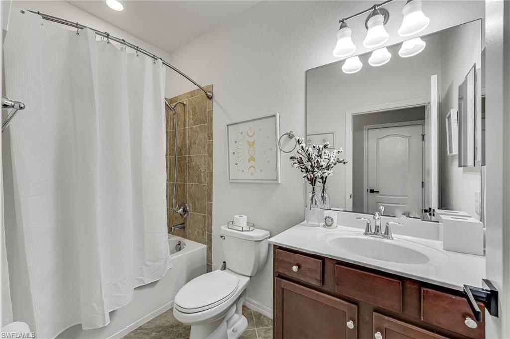 4331 Raffia Palm Cir , Naples, FL 34119 Photo