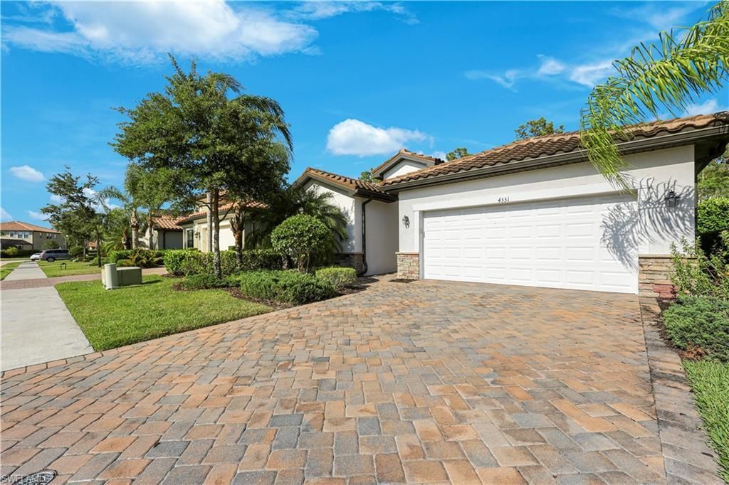 4331 Raffia Palm Cir , Naples, FL 34119 Photo