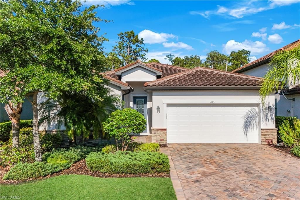 4331 Raffia Palm Cir , Naples, FL 34119 Photo